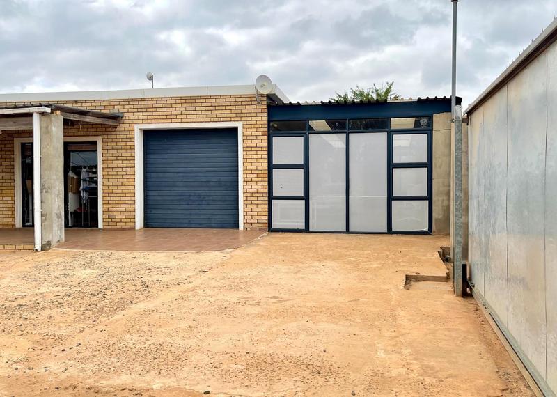 10 Bedroom Property for Sale in Chatsworth Western Cape